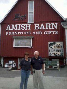 amish-barnbecky_dick375x500